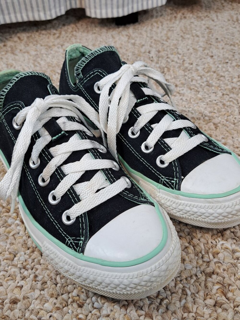 Converse | Sneakers | Size 8